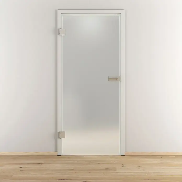 Diamond Doors Glasdrehtür Luminato - 709 x 1.972 mm, DIN Links, Einscheibensicherheitsglas (ESG) - Elegante Glastür mit Beschlägen und Griff in einem modernen Interieur. Die Tür fügt sich nahtlos in die minimalistische Umgebung ein.