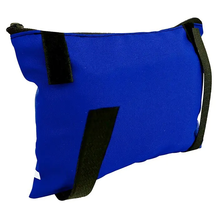 Leina-Werke Erste-Hilfe-Set - 130 x 185 mm, Reißverschluss, Blau - Nahaufnahme einer blauen, leichten Sandsack-Tasche mit schwarzen Tragegurten, die ideal für die Stabilisierung von Foto- und Videoequipment ist.