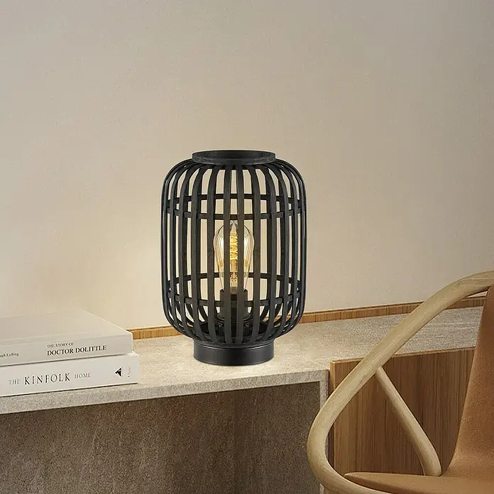 Home Sweet Home Bamboo Tischleuchte - 10 W, L x B x H: 21,5 x 21,5 x 30 cm, Schwarz, E27 - Elegante Tischleuchte in schwarzem Bambusdesign mit warmem Licht, perfekt für eine gemütliche Atmosphäre.