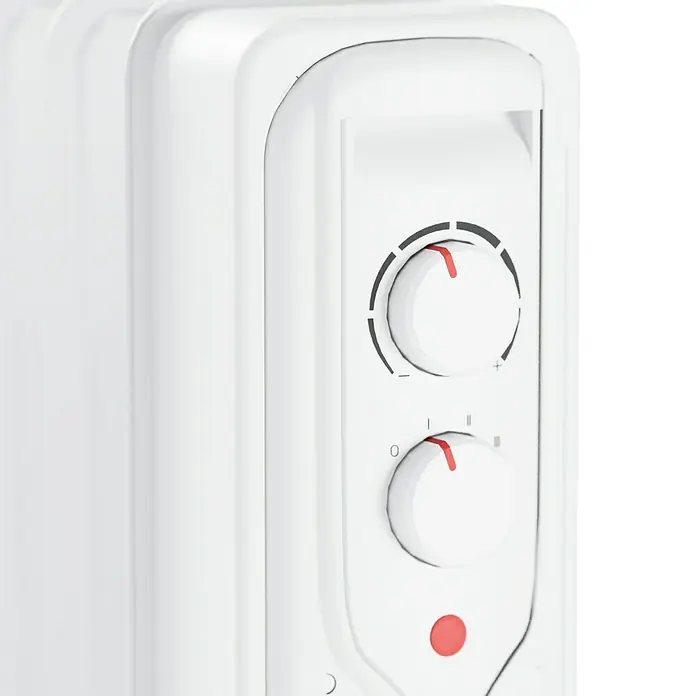 Voltomat HEATING Ölradiator - 1.500 W, Raumgröße bis ca. 15 m², Weiß - Nahaufnahme der Bedienelemente eines weißen Heizkörpers.