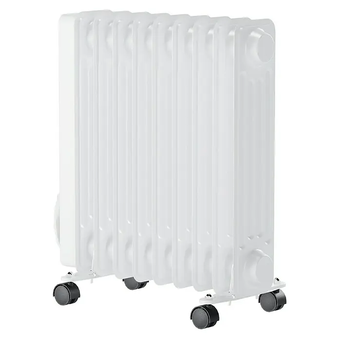 Voltomat HEATING Ölradiator - 2.000 W, Raumgröße bis ca. 20 m², Weiß - Nahaufnahme eines weißen, elektrischen Ölradiators mit mehreren Heizrippen und Rollenfüßen vor schwarzem Hintergrund.