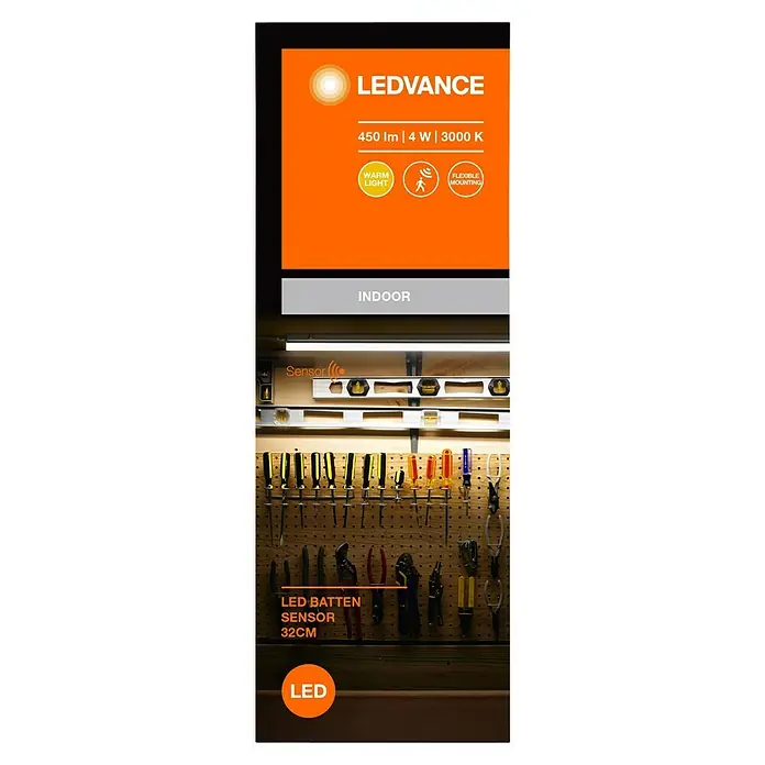 Ledvance LED-Unterbauleuchte Batten Sensor - Länge: 31,3 cm, Warmweiß - Produktbild einer LEDVANCE LED-Leuchte mit Sensor, 450 lm, 4 W, 3000 K, warmweißes Licht, flexible Montage, geeignet für den Innenbereich.