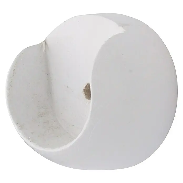Wandlager - Weiß, Passend für: Gardinenstangen Ø 28 mm - Nahaufnahme einer weißen, kugelförmigen Wandleuchte mit einer Öffnung für eine Glühbirne, die ein modernes und minimalistisches Design zeigt.