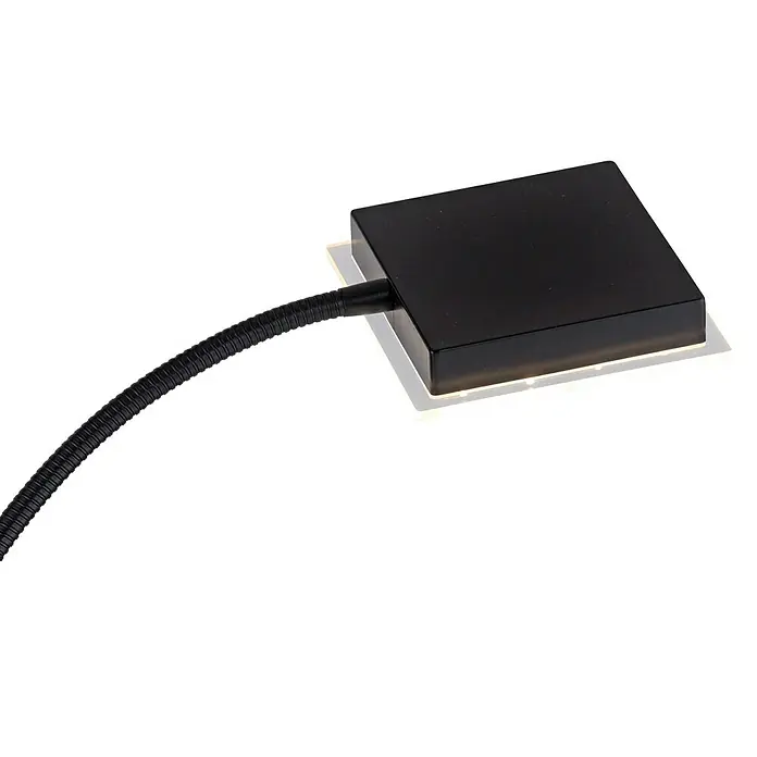 Just Light LED-Stehleuchte Hans - 31,5 W, Höhe: 190 cm, Schwarz, Warmweiß - Nahaufnahme einer schwarzen LED-Schreibtischlampe mit flexiblem Arm und quadratischem Sockel.