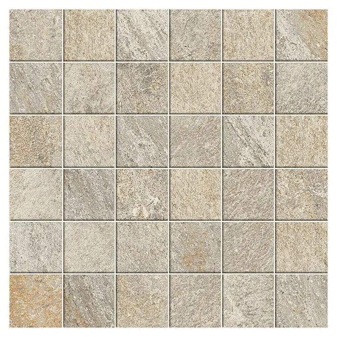Atlas Concorde Solution Regent Mosaikfliese Ivory - 30 x 30 cm, Stärke: 8 mm, Beige/Braun, Matt - Quadratische Natursteinfliesen in verschiedenen Erd- und Grautönen, verlegt im regelmäßigen Muster.