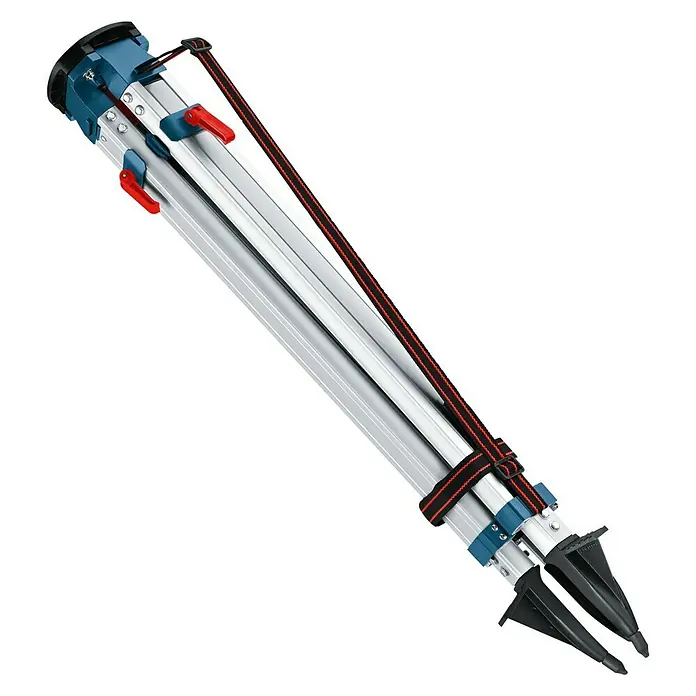 Bosch Professional Stativ BT 170 - Stativ-Gewinde: ⁵⁄₈″, Arbeitshöhe: 107 cm - 165 cm - Bild eines silberfarbenen Baustativs mit rotem Verschluss und schwarzem Tragegurt.