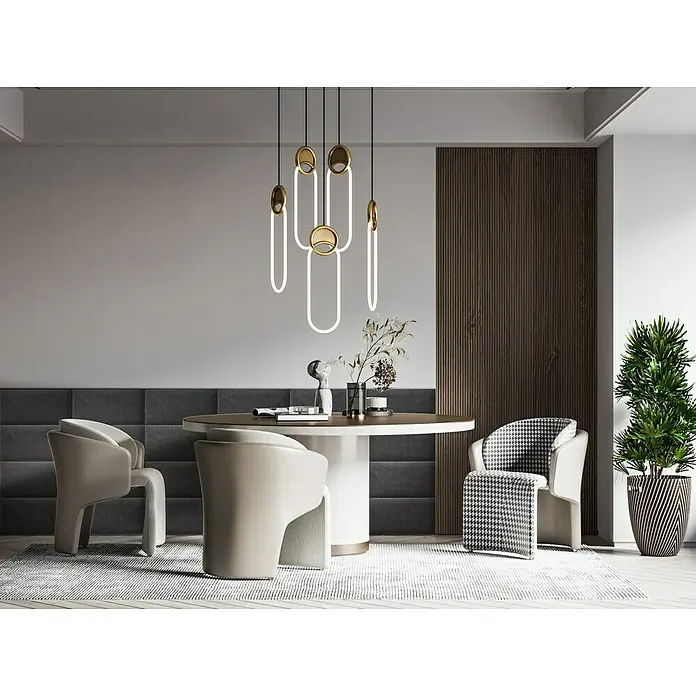Fllow Wandpolster Wolke - Schoko, 60 x 30 cm - Elegante Esszimmerleuchte mit modernem Design, bestehend aus goldenen Ringen und LED-Streifen, die ein warmes Licht verbreiten.