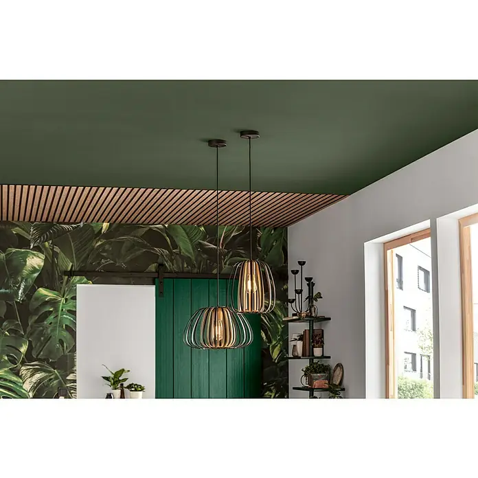 Eglo Encinitos Pendelleuchte rund ENCINITOS - 40 W, Ø x H: 25,5 x 110 cm, Schwarz/Gold, E27 - Zwei dekorative Hängeleuchten mit einem Lampenschirm aus Metallstreben, die ein warmes Licht in einem stilvollen Raum verbreiten.