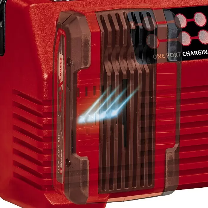 Einhell Power X-Change 18V Schnellladegerät Quattrocharger 4A - Passend für: Einhell Power X-Change Akkus - Rotes Einhell 18V 3.0Ah Li-Ion Akku wird in rotem ONE PORT Ladegerät mit blauer Kühlungsanzeige geladen.