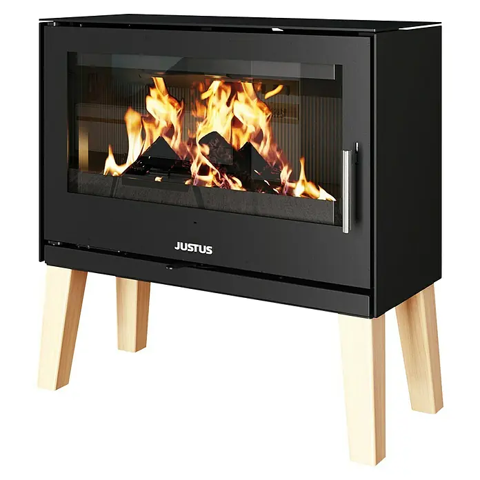 Justus Kaminofen Dias XL - 8 kW, Raumheizvermögen: 182 m³, Material Verkleidung: Stahl - Schwarzer Justus Kaminofen mit Glasfenster und brennendem Holz.