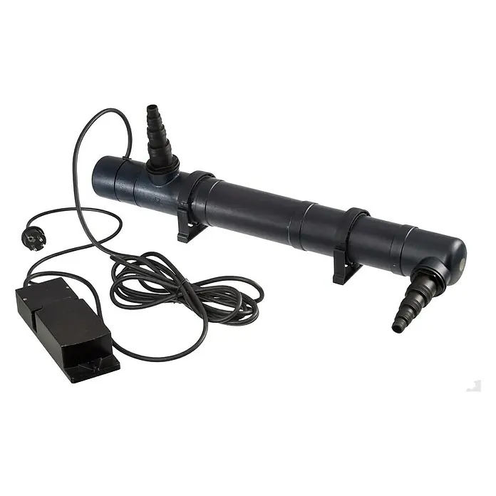 Ubbink Vorklärgerät AlgClear 55000 - Leistung UVC-Klärer: 55 W - Eine schwarze Teichklärer UV-C Lampe mit Kabel und Stecker, die für klares und gesundes Teichwasser sorgt.