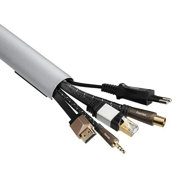 Hama Kabelkanal - 1,1 m x 33 mm x 18 mm, Aluminium - Kabelorganisation mit HDMI-, Cinch- und Stromkabeln für ein sauberes Entertainment-Center. Markenlabel Hama ist sichtbar.