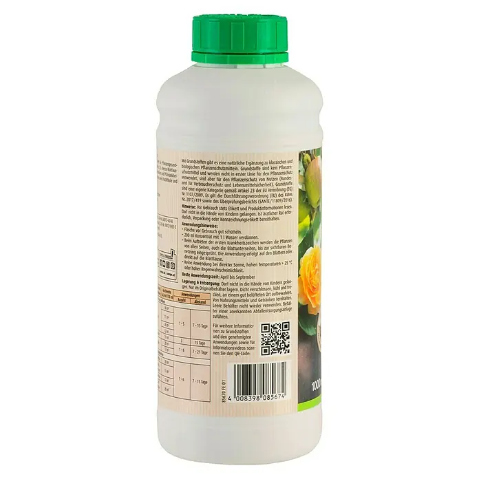 Compo Bio Grundstoff Brennnessel - 1 l - Nahaufnahme der Rückseite einer weißen Flasche mit grünem Verschluss, die ein Pflanzenpflegeprodukt von COMPO enthält.