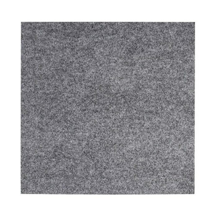 Piastrelle di tappeto grigio