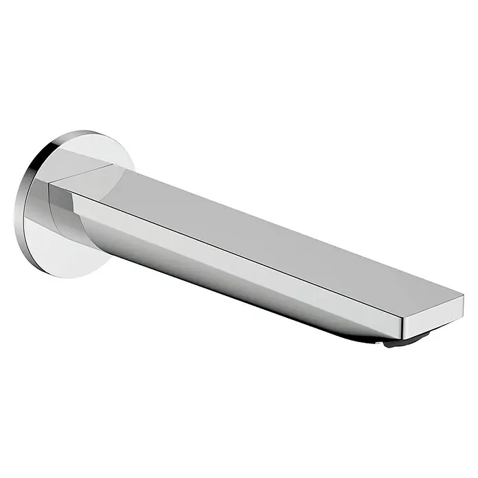 Hansgrohe Rebris E Wanneneinlauf - Chrom - Nahaufnahme eines modernen, verchromten Wasserhahns mit rechteckigem Auslauf und kreisförmiger Basis. Elegantes Design für Badezimmer.