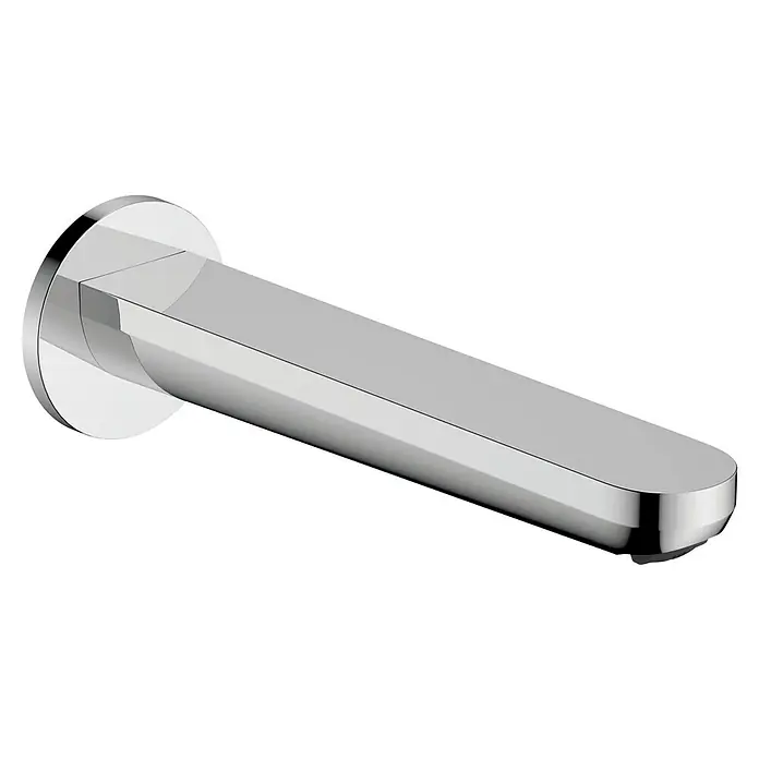 Hansgrohe Rebris S Wanneneinlauf - Chrom - Eine Nahaufnahme eines eleganten, verchromten Wandauslaufs für ein Waschbecken, der modernes Design und hochwertige Verarbeitung vereint.