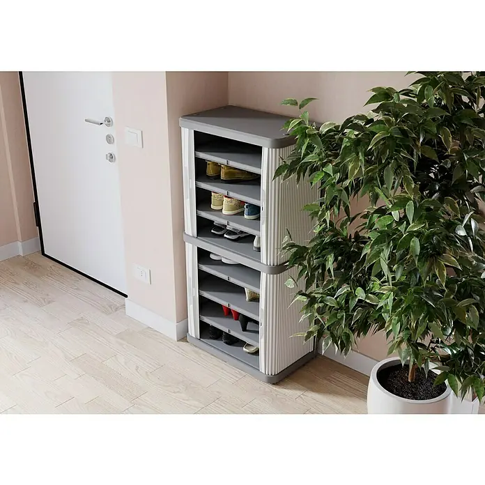 Terry Kunststoffschrank Rolling Space ModularL x B x H: 36 x 59 x 115 cm, Traglast Einlegeboden: 10 kg - Schuhregal aus Kunststoff mit mehreren Fächern zur Aufbewahrung von Schuhen, das Design ist schlicht und funktional.