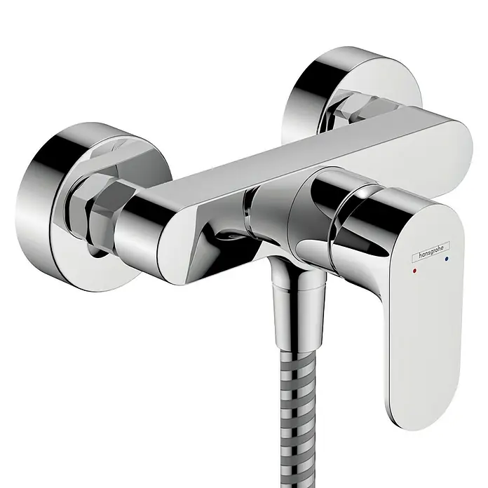 Hansgrohe Rebris S Brausearmatur - Chrom, Glänzend - Abgebildete Hansgrohe Waschtischarmatur mit glänzender Chromoberfläche und rundem Design für ein modernes Badezimmer.