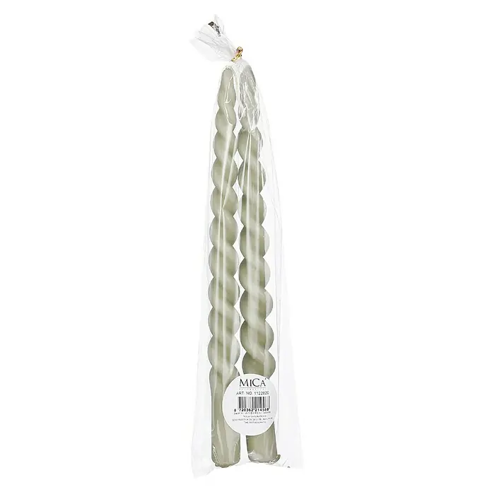Spitzkerzen Twist - 2 Stk., Hellgrün, Ø x H: 2,2 x 29 cm - Eine Packung mit zwei gedrehten, salbeigrünen Stumpenkerzen in einer transparenten Kunststoffverpackung.