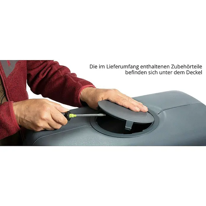 4rain Regentonne Mauertank Slim Stone - 510 l, Graphite grey - Zubehör unter dem Deckel: Der Lieferumfang des Produkts beinhaltet Zubehör, das sich unter dem Deckel des Behälters befindet.