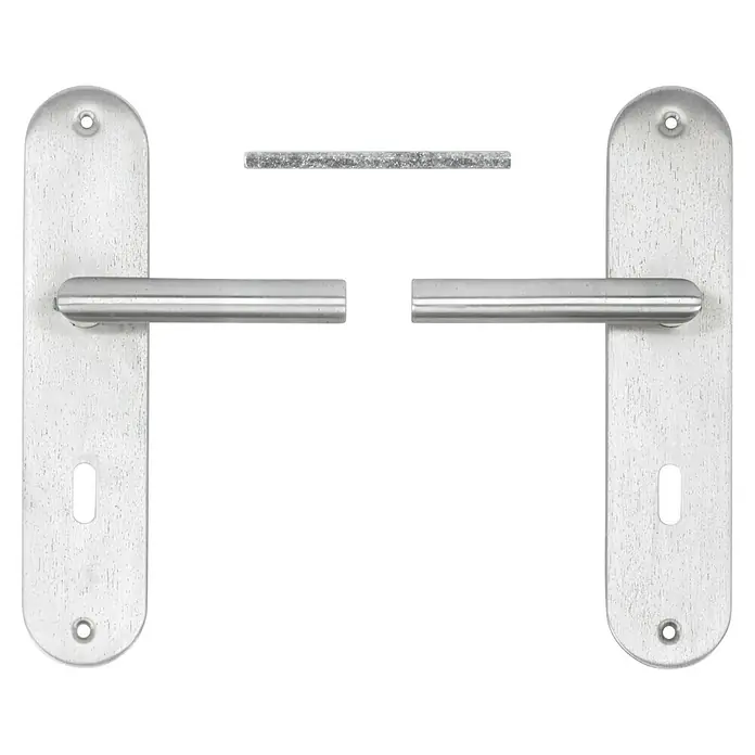 Diamond Doors Modern Zimmertürgarnitur Alaska - Edelstahl, Stärke Tür: 38 mm - 45 mm, Buntbart - Ein Paar Türgriffe mit länglichen, silbernen Griffen und Holzmaserung auf den Platten, verbunden durch einen Metallstift.