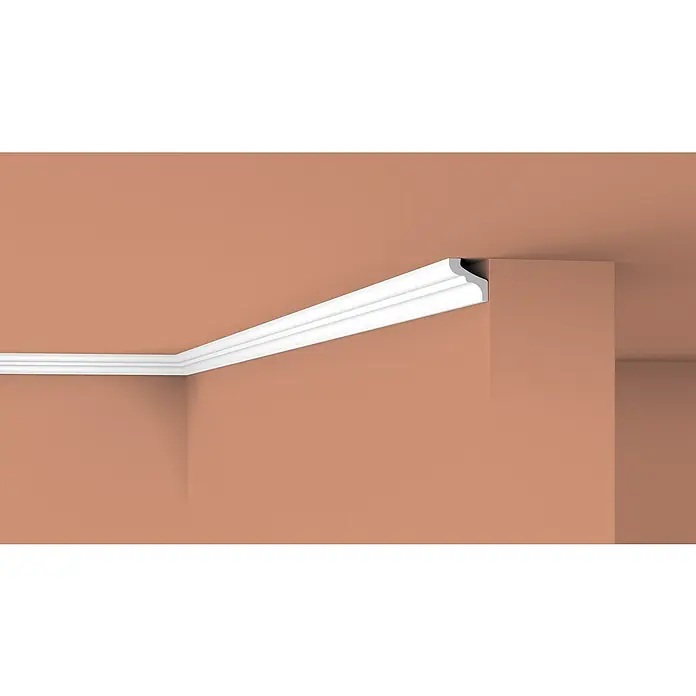 Nmc Decoflair Zierprofil Deckenleiste D3 - 2 Stk., 2 m x 33 mm x 33 mm, Extrudiertes Polystyrol (XPS) - Nahaufnahme einer weißen Zierleiste, die Wand und Decke in einem Raum verbindet. Die Zierleiste ist modern und elegant.
