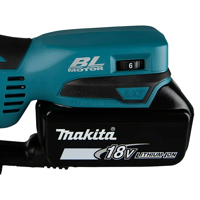 Makita LXT 18V Akku-Pendelhubstichsäge DJV181RTJ - 18 V, Li-Ionen, 2 Akkus, 800 /min - 3.500 /min - Nahaufnahme eines Makita Akku-Schraubers mit BL-Motor und 18V Lithium-Ionen Akku, der für Leistung und Flexibilität im Werkzeugbereich steht.