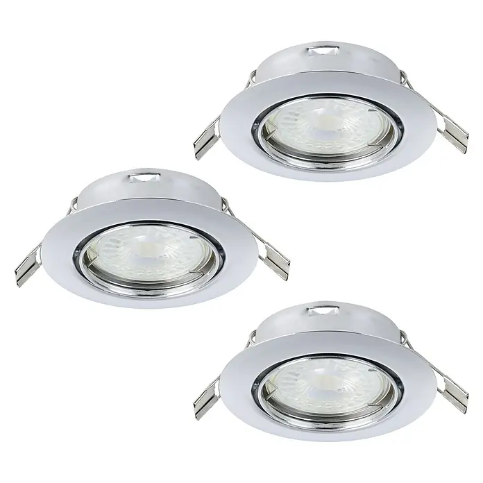 Eglo Einbauleuchten-Set MAZUBY - 5 W, Chrom, Warmweiß - Drei runde LED-Einbaustrahler mit Chromrahmen und hellem, weißem Licht vor schwarzem Hintergrund für modernes, energieeffizientes Beleuchten.