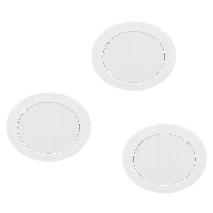 Eglo LED-Einbauleuchten-Set rund ABIUL - 3,2 W, Ø x H: 8,6 x 4 cm, Weiß, RGBW - Drei weiße LED-Deckeneinbauleuchten in einer minimalistischen Anordnung auf schwarzem Hintergrund.