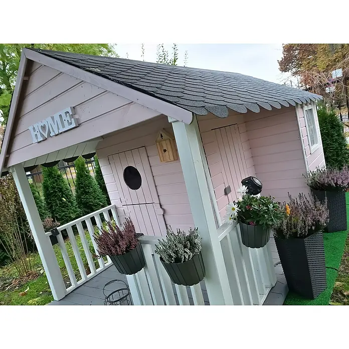 Spielhaus Florian - L x B x H: 170 x 270 x 171 cm, Holz, Natur - Verspieltes, hellrosa Spielhaus mit schwarzem Dach und dem Wort "HOME". Perfekt für Kinder, um ihrer Fantasie freien Lauf zu lassen.