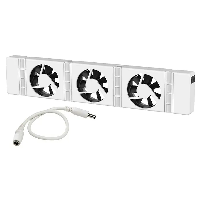 SpeedComfort Heizkörperventilator Erweiterungsset - L x H: 34 x 2,5 cm, Farbe - Ein weißer, rechteckiger Aquarienkühler mit drei Lüftern und einem weißen Kabel mit Stecker. Für Aquarien, um die Wassertemperatur zu senken.
