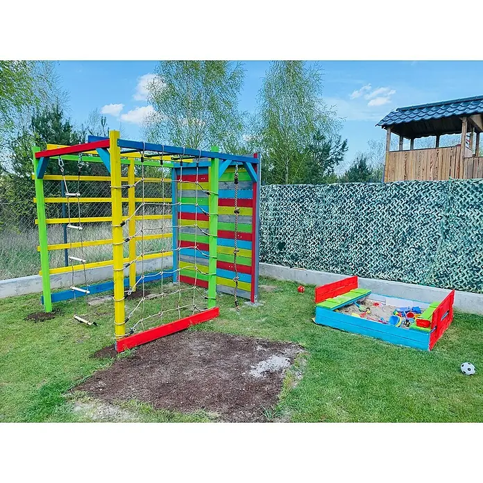 Kinderspielturm Kubisch Zeta - L x B x H: 225 x 185 x 210 cm - Bunter Spielplatz mit Klettergerüst und Sandkasten für Kinder zum Spielen und Spaß haben im Freien.