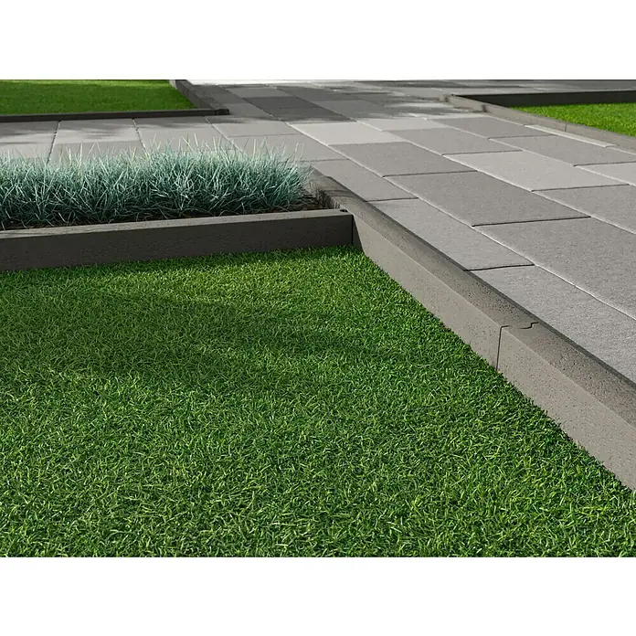 EHL Rasenkante - 100 x 5 x 25 cm, Grau, Beton - Rasenkante aus Beton mit grüner Grasfläche und Pflastersteinen, die eine klare und moderne Gartengestaltung zeigt.