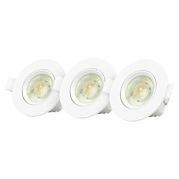 Garza Set de focos empotrables LED - 7 W, Blanco, 3 ud., Blanco cálido - Primer plano de tres luces LED empotradas blancas, que muestran una solución de iluminación moderna y eficiente.