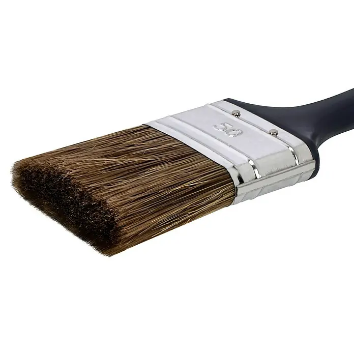 Lasurpinsel-Set - 4 -tlg. - Nahaufnahme eines sauberen, neuen Malpinsels mit braunen Borsten und schwarzem Griff, ideal zum Streichen von Oberflächen.