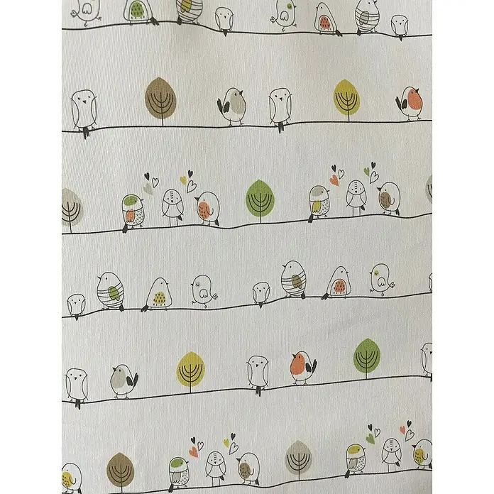 Cortina con ollaos Pájaros - An x Al: 140 x 260 cm, Multicolor - Patrón de tela con pájaros en una línea y árboles estilizados en varios colores, un diseño encantador para decoraciones de habitaciones infantiles.