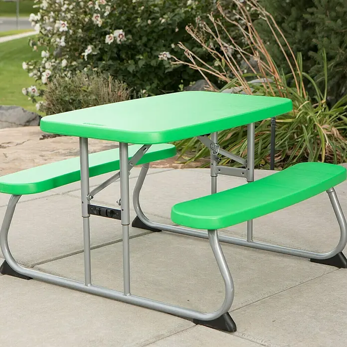 Lifetime Kinder-Picknicktisch - L x B x H: 83 x 90 x 54 cm, Polypropylen, Grün - Dieser grüne Picknicktisch bietet Platz für die ganze Familie und lässt sich zur einfachen Aufbewahrung zusammenklappen.