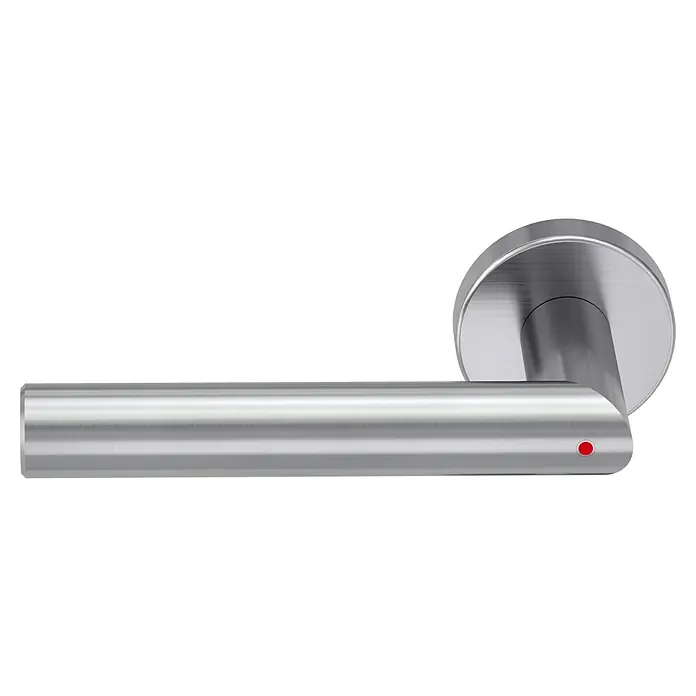 Diamond Doors Zimmertürgarnitur L-Form Premium Smart2Lock links - Stärke Tür: 38 mm - 45 mm, L-Form, Edelstahl matt, DIN Anschlag: Links, Passend für: Türen ohne Schlüssellochbohrung, Türen mit Schlüssellochbohrung benötigen zusätzlich eine Blindrosette - Nahaufnahme eines modernen Türgriffs aus gebürstetem Metall mit einer roten Akzentleuchte, der Eleganz und Funktionalität vereint.
