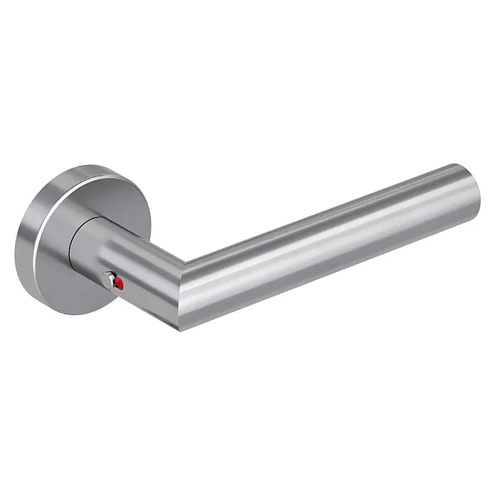 Diamond Doors Zimmertürgarnitur L-Form Premium Smart2Lock rechts - Stärke Tür: 38 mm - 45 mm, L-Form, Edelstahl matt, DIN Anschlag: Rechts, Passend für: Türen ohne Schlüssellochbohrung, Türen mit Schlüssellochbohrung benötigen zusätzlich eine Blindrosette - Nahaufnahme eines modernen Türgriffs aus Edelstahl mit einem kleinen roten Detail, der auf einem schwarzen Hintergrund liegt.