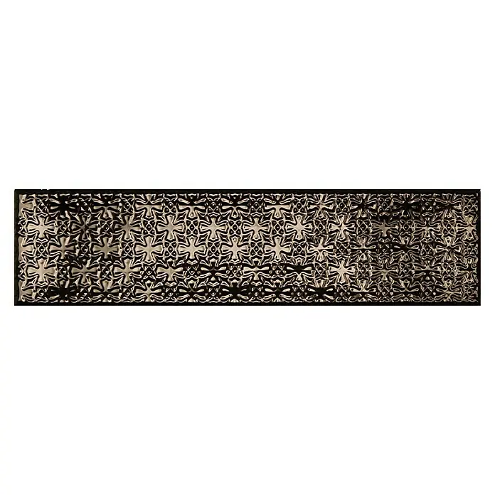 BHS Showroom Revestimiento de pared Rain Decor - 7,5 x 30 cm, Nero, Brillante - Un intrincado patrón ornamental con formas de cruz en blanco y negro, que muestra un elemento decorativo.