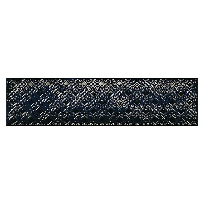 BHS Showroom Revestimiento de pared Rain Decor - 7,5 x 30 cm, Blue, Brillante - Un panel decorativo azul oscuro con un patrón de filigrana repetido de hojas y rombos estilizados.