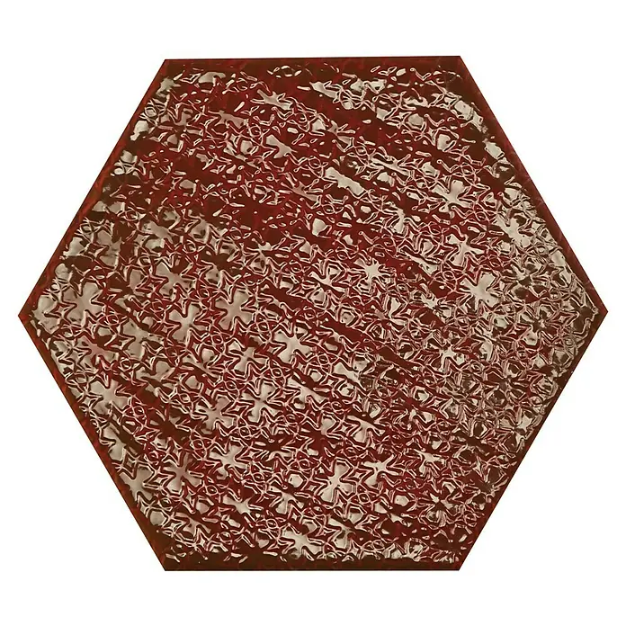 BHS Showroom Revestimiento de pared Rain Decor - 19,8 x 22,8 cm, Bordeaux, Brillante - Baldosa de cerámica hexagonal roja con un patrón intrincado. Un elemento decorativo para tu hogar, que añade calidez y estilo.