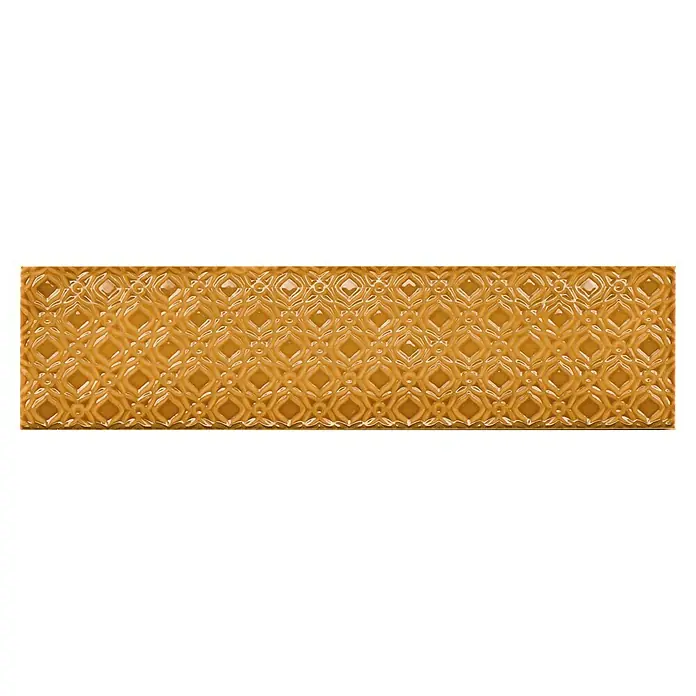 BHS Showroom Revestimiento de pared Rain Decor - 7,5 x 30 cm, Kaki, Brillante - Una sola pieza de baldosa marrón con un patrón en relieve repetido, ideal para baños o cocinas.