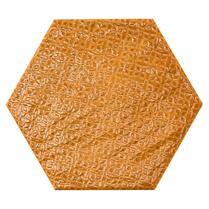 BHS Showroom Revestimiento de pared Rain Decor - 19,8 x 22,8 cm, Kaki, Brillante - Baldosa dorada hexagonal con un patrón geométrico decorativo, ideal para un diseño interior elegante.