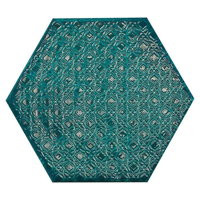 BHS Showroom Revestimiento de pared Rain Decor - 19,8 x 22,8 cm, Aquamarine, Brillante - Primer plano de una baldosa hexagonal turquesa con un patrón en relieve, agregando un toque elegante y decorativo.