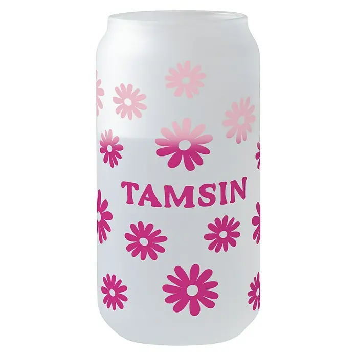 Cricut Vinylfolie Color Change Cold Permanent - 1 Stk., Rosa/Pink, 30 x 60 cm - Dose mit einem floralen Muster und dem Namen "Tamsin" in pink. Das Getränk ist ideal für ein Picknick im Grünen.