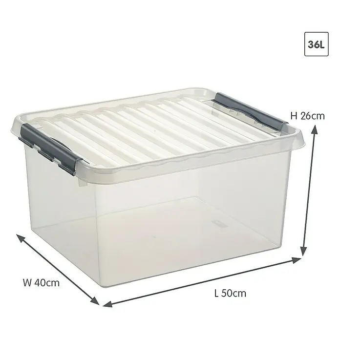 Sunware Aufbewahrungsbox Q-Line - L x B x H: 50 x 40 x 26 cm, Kunststoff, Transparent, Farbe Griff: Blau - Abbildung einer transparenten 36L Aufbewahrungsbox mit Deckel und den Maßen Höhe 26cm, Breite 40cm und Länge 50cm.