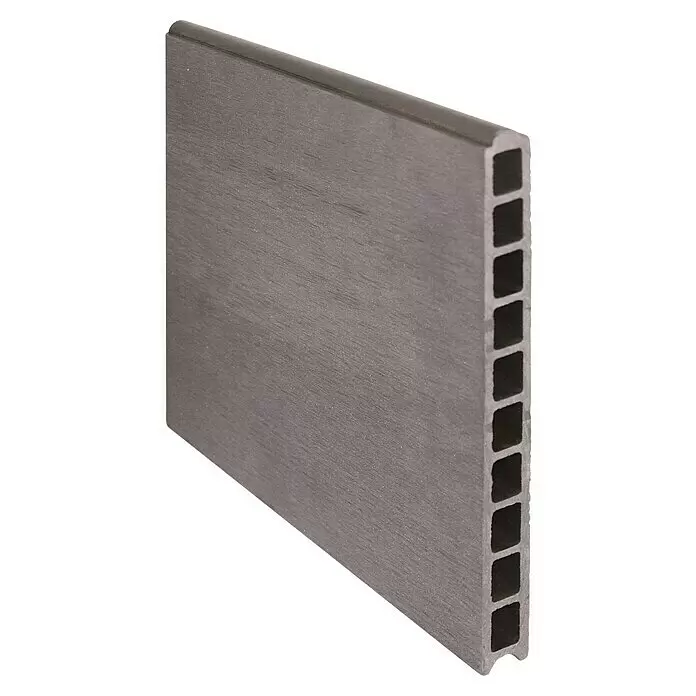 T & J Sichtschutzelement Tjörn - 1.795 x 245 mm, Sand - Graue Verbunddiele mit strukturierter Oberfläche und Hohlkammer, geeignet für Terrassen oder Verkleidungen.