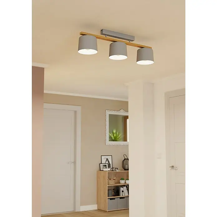 Eglo Plafón Mariel - 120 W, L x An x Al: 19 x 91 x 25,5 cm, Madera, Gris, E27 - Lámpara de techo moderna con tres pantallas grises y marco de madera. Iluminación elegante para cualquier habitación.