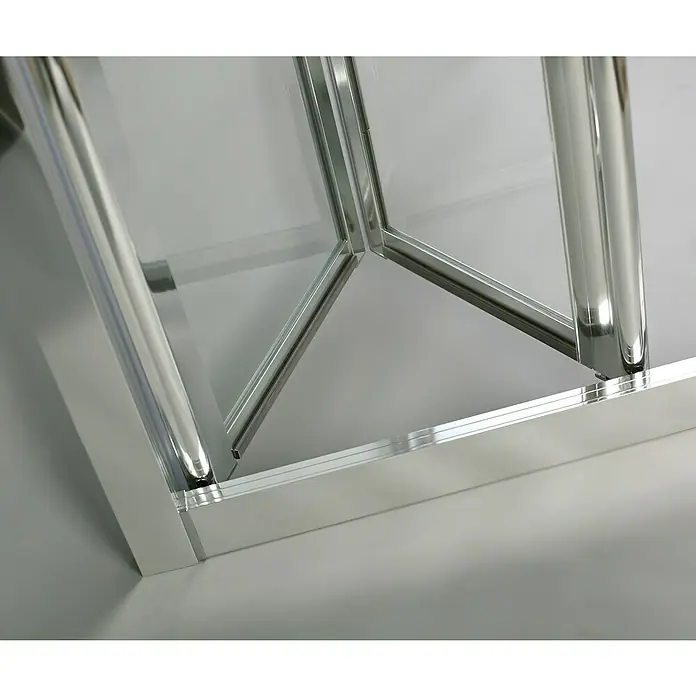 GME Mampara de ducha plegable esquinera Akord - An x Al: 80 x 195 cm, Plata Brillo, Espesor de vidrio: 4 mm, Longitud regulable: 66 cm - 78,4 cm - Primer plano de los detalles cromados de una mampara de ducha moderna, que muestra un diseño elegante y artesanía de calidad.